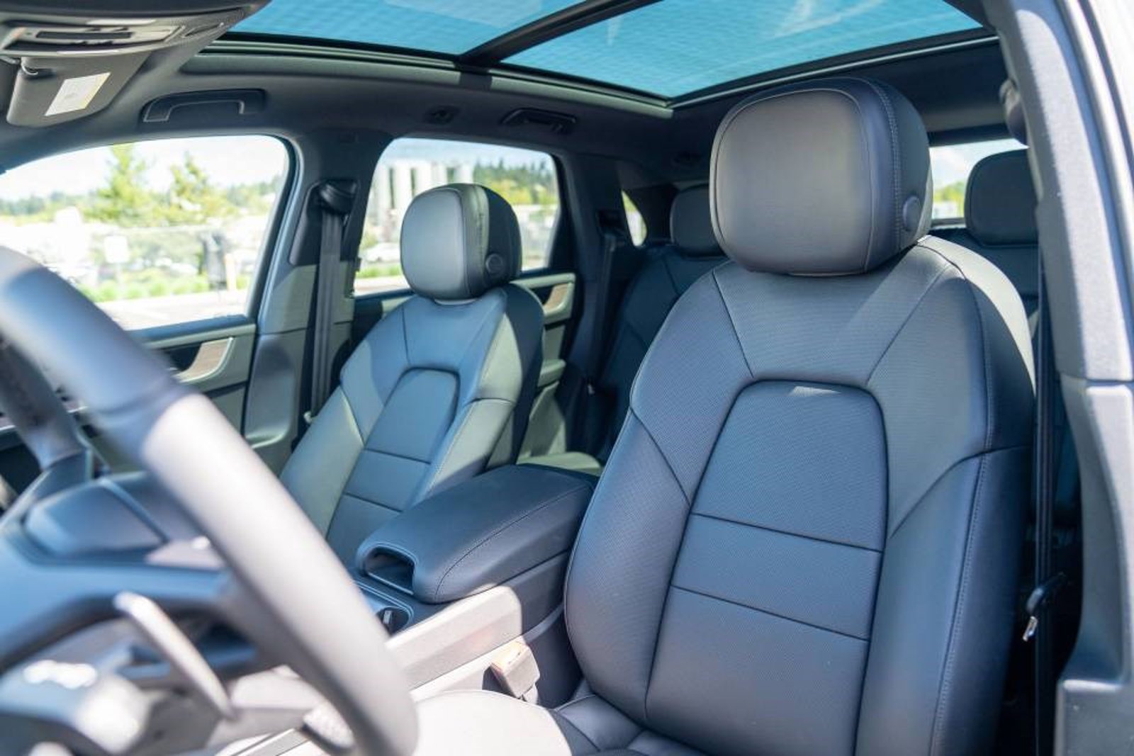 New 2026 Porsche Cayenne AWD/4WD image 5