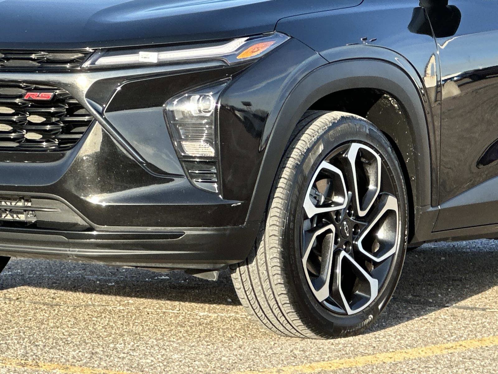 Certified 2024 Chevrolet Trax RS w/ Driver Confidence Package image 7