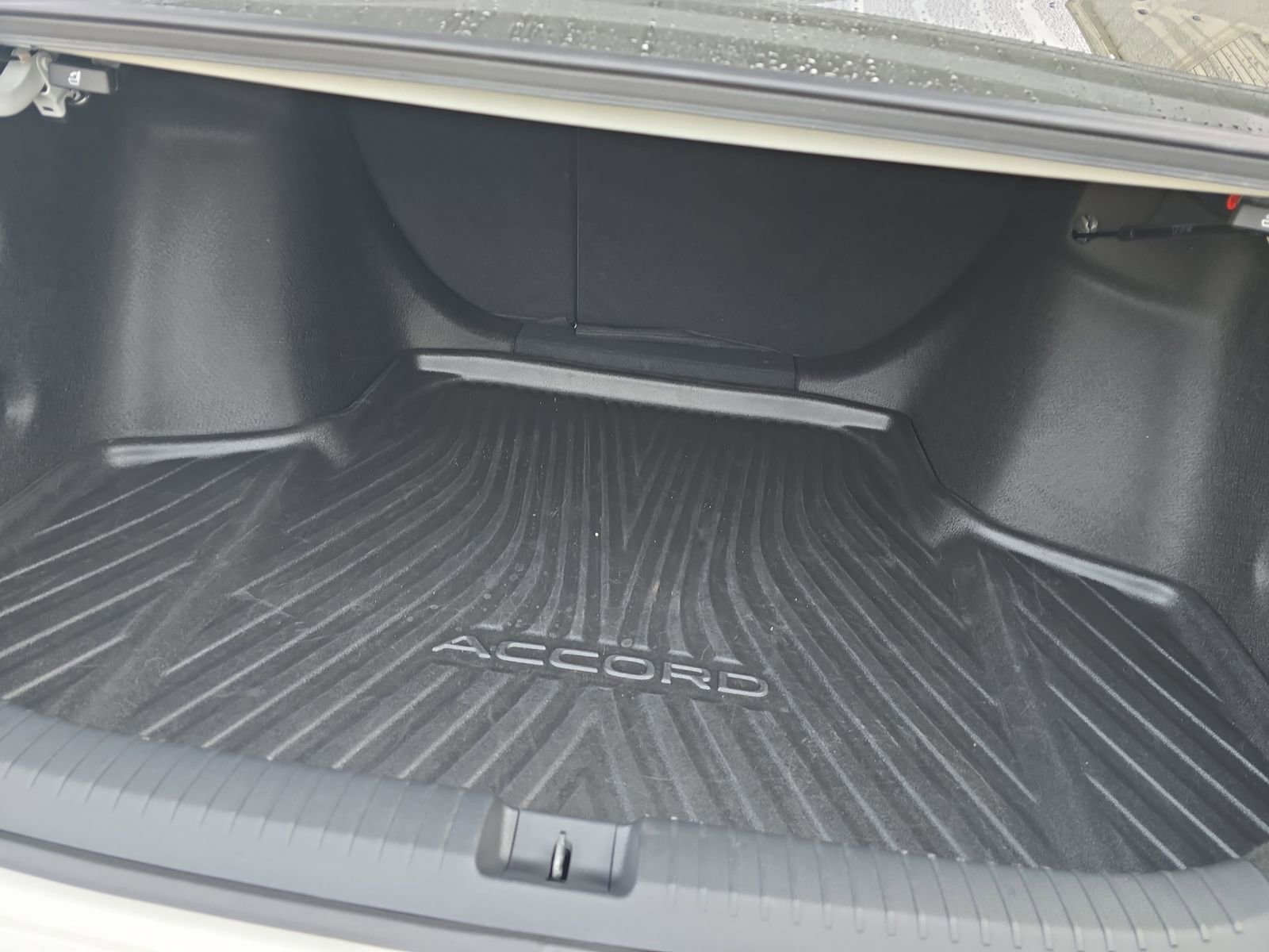 Used 2023 Honda Accord Sport image 18