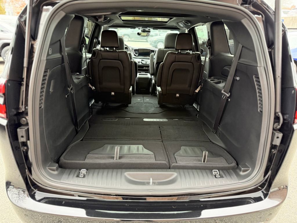 New 2026 Chrysler Pacifica Select FWD image 27