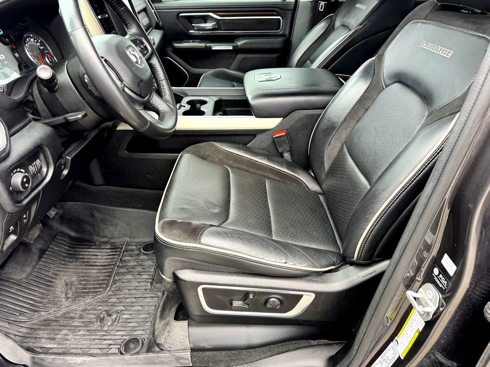 Used 2022 RAM 1500 Laramie image 12