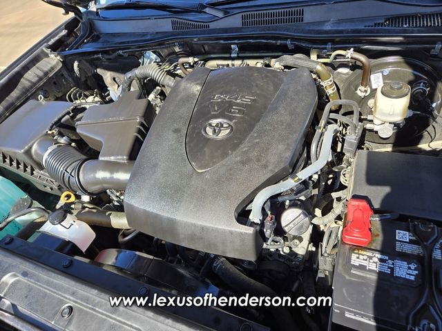 Used 2021 Toyota Tacoma SR5 RWD image 19