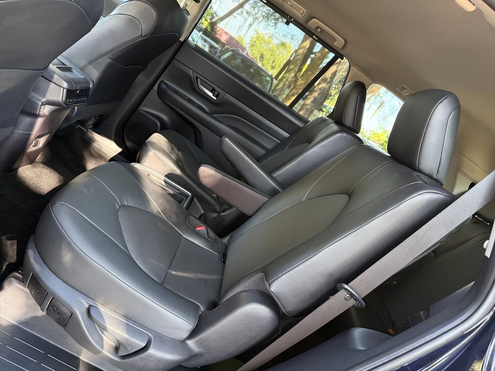 Used 2025 Toyota Grand Highlander FWD image 20