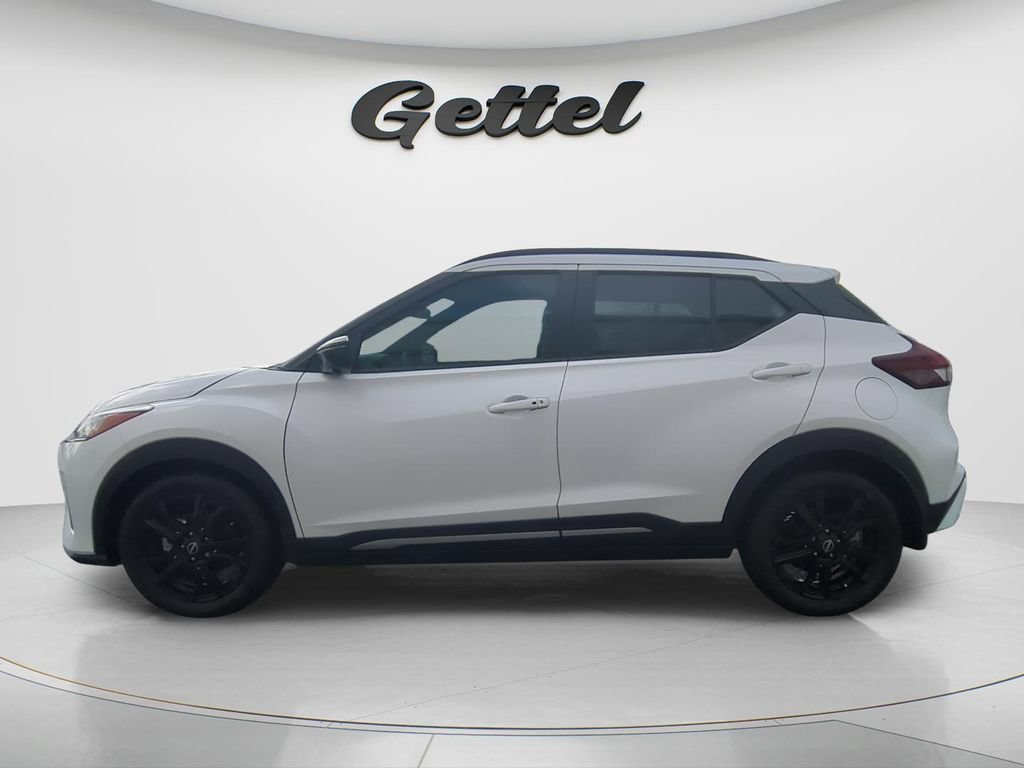 Certified 2024 Nissan Kicks SR w/ SR Premium Package FWD image 7