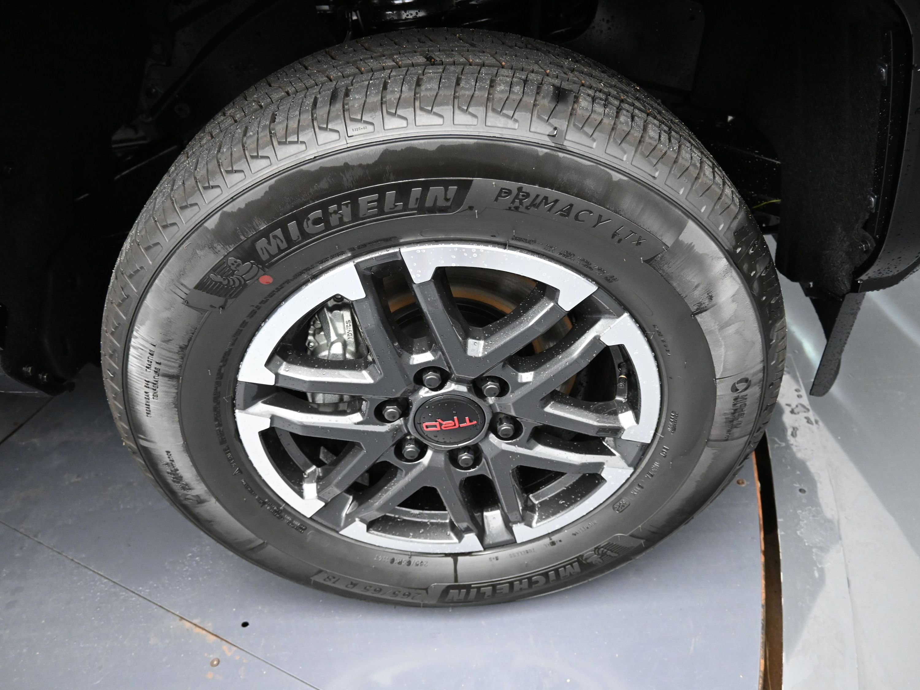 Certified 2025 Toyota Tacoma TRD Sport image 18