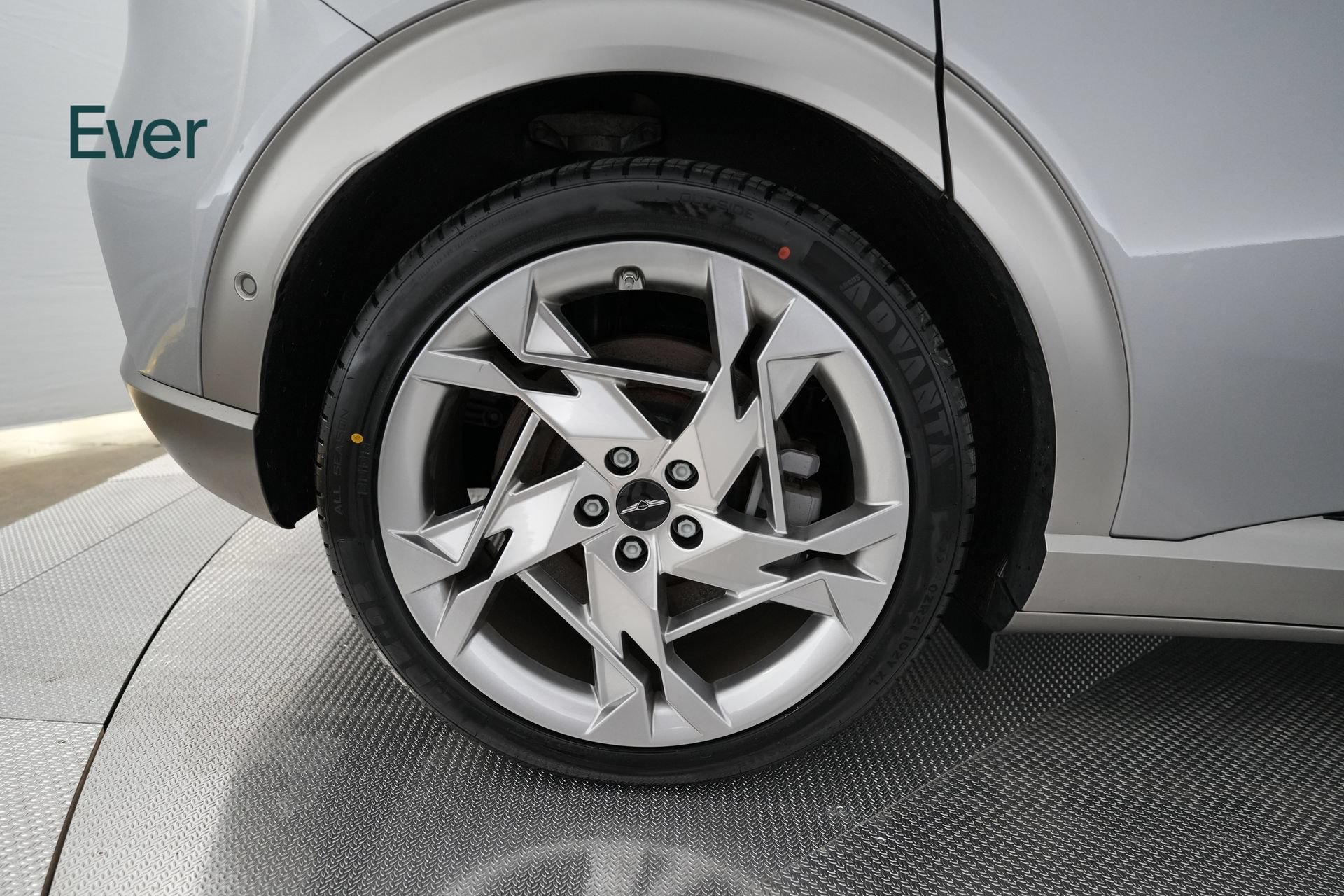 Used 2023 Genesis GV60 Performance AWD/4WD image 9