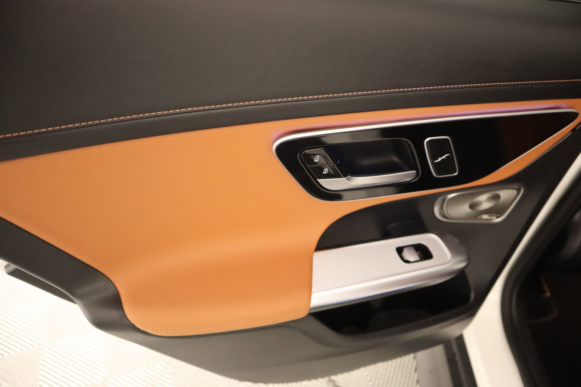 Used 2023 Mercedes-Benz GLC 300 4MATIC image 16