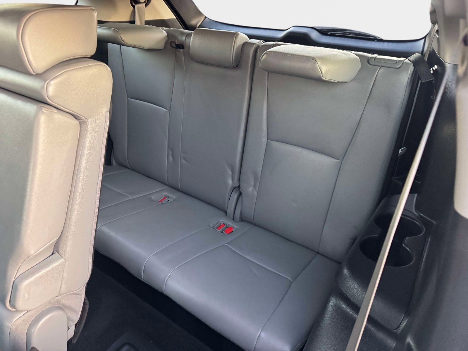 Used 2021 Toyota Highlander XLE image 15