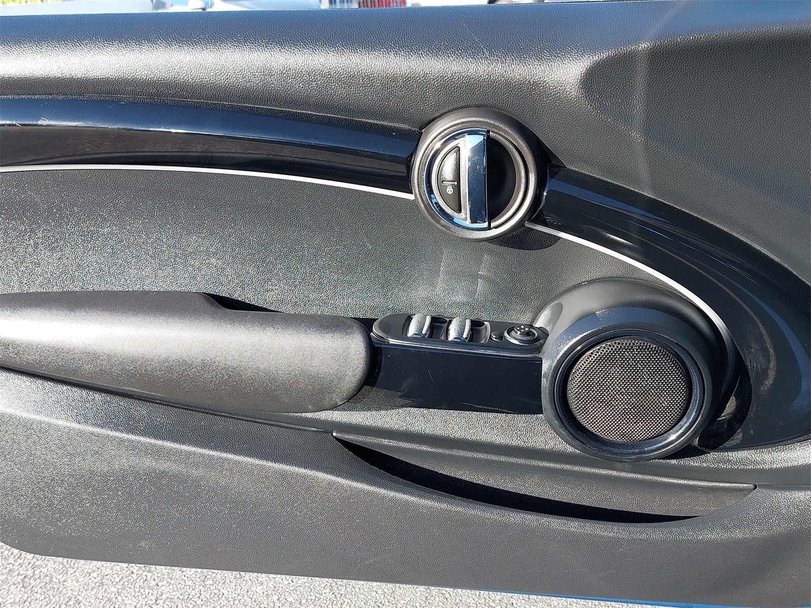 Used 2022 MINI Cooper S image 26