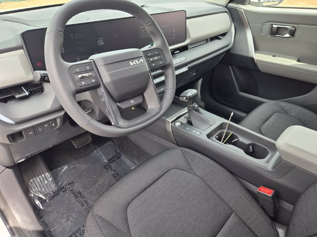 New 2027 Kia Seltos LX FWD image 12