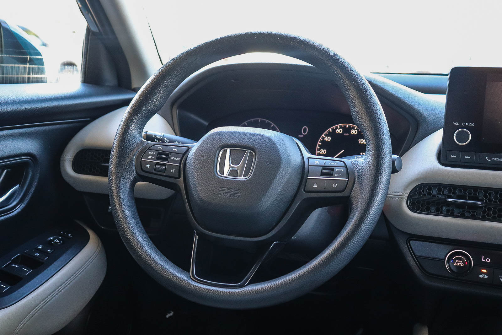 Certified 2024 Honda HR-V LX image 18