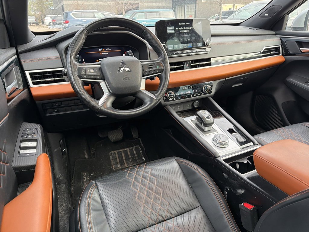 Used 2022 Mitsubishi Outlander SEL image 11