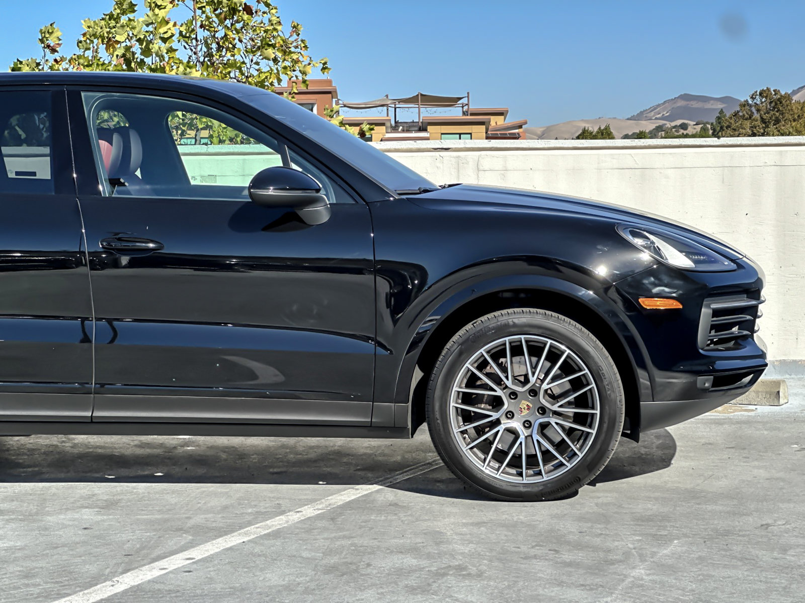 Certified 2023 Porsche Cayenne AWD/4WD image 34