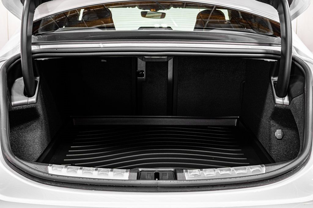 New 2025 Porsche Taycan 4S image 18