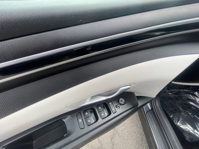 Used 2022 Hyundai Tucson SEL image 11