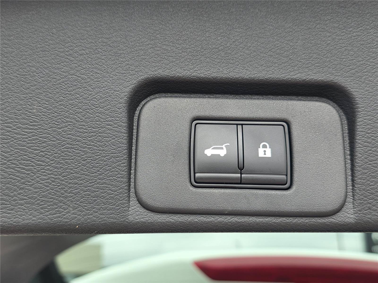 Used 2023 Nissan Rogue Platinum w/ Platinum Premium Package AWD/4WD image 34
