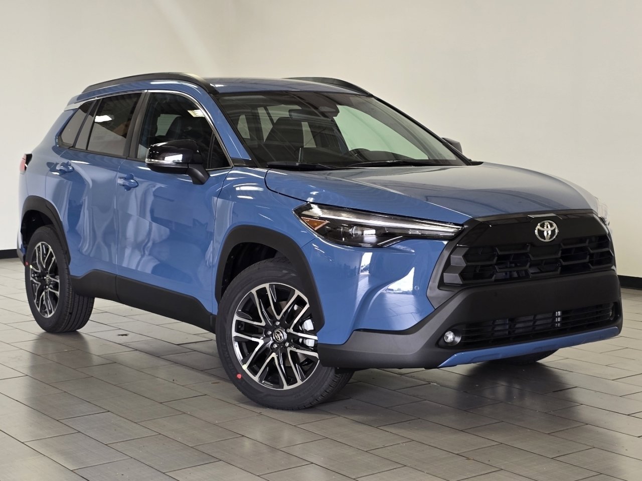 New 2026 Toyota Corolla Cross XLE FWD image 2