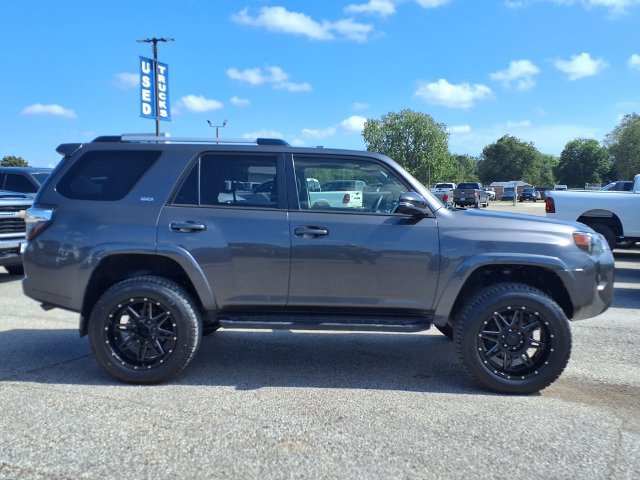 Used 2019 Toyota 4Runner SR5 Premium AWD/4WD image 9