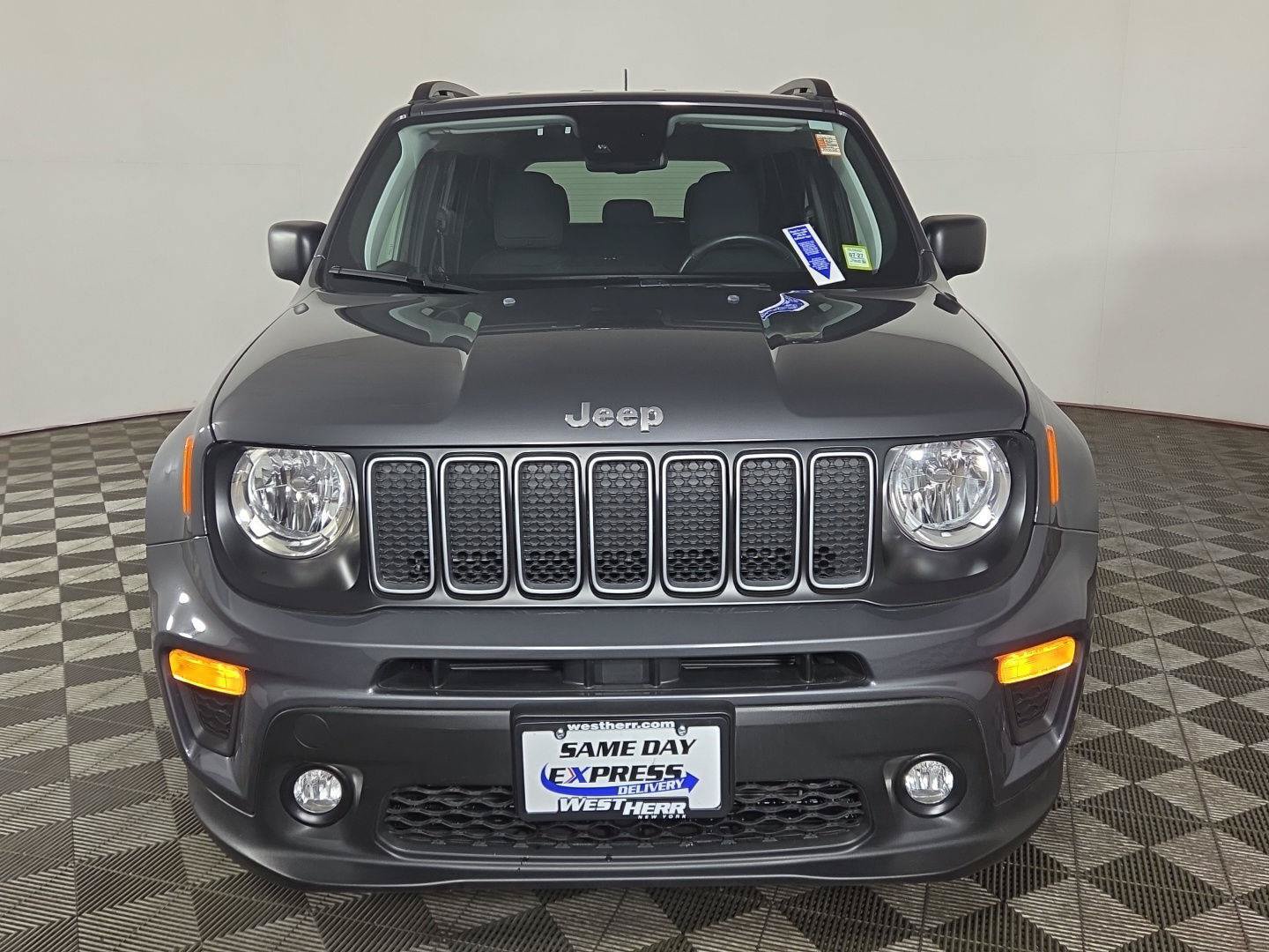Used 2023 Jeep Renegade Latitude w/ Premium Group AWD/4WD image 7