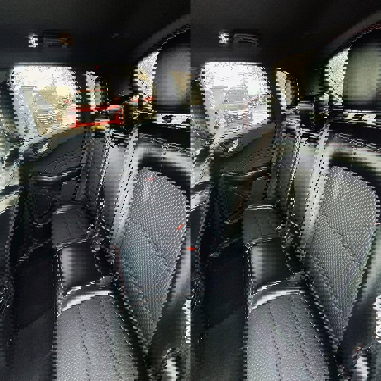 Used 2025 Ford Escape ST-Line image 23