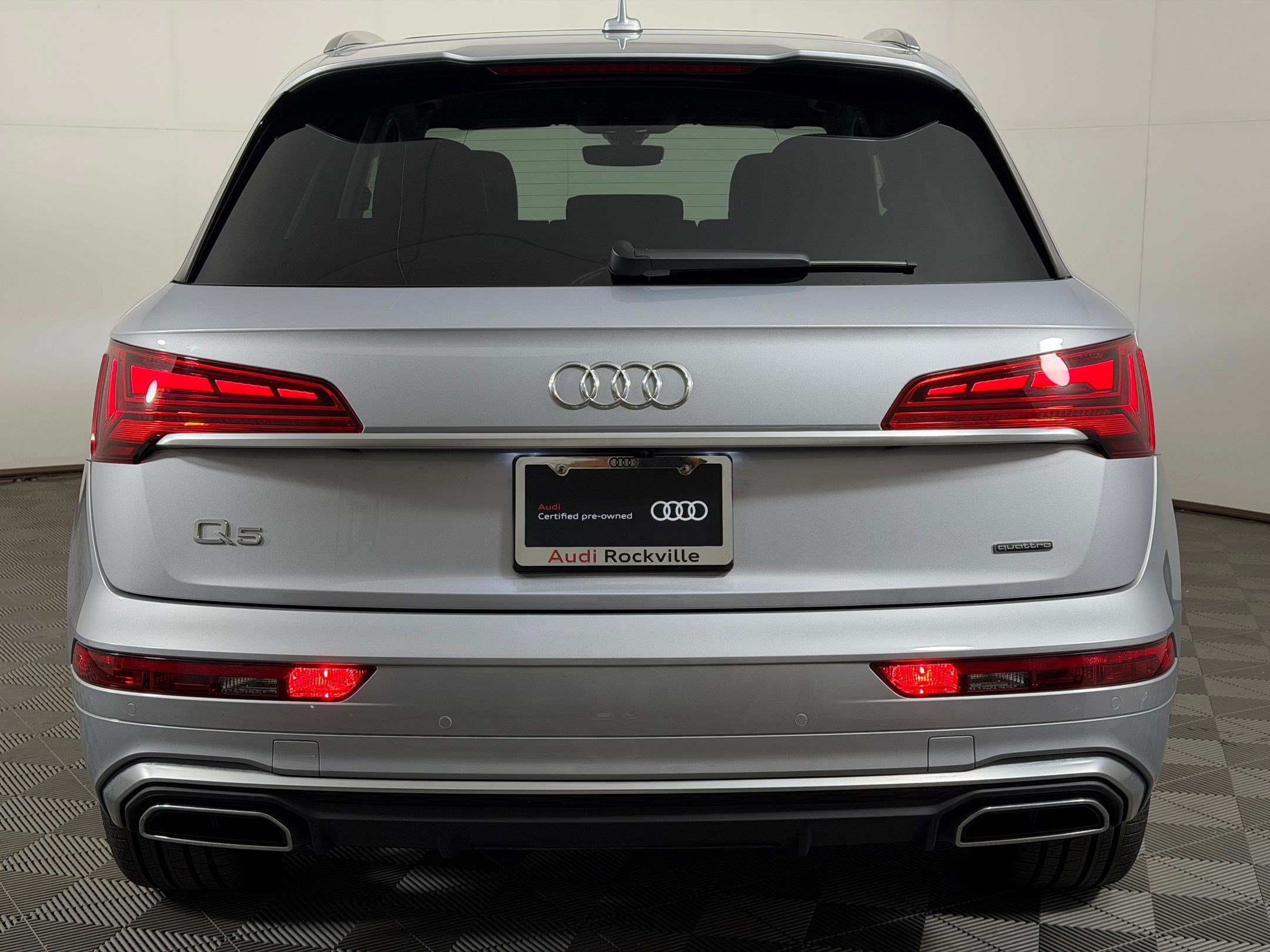 Certified 2024 Audi Q5 2.0T Premium Plus AWD/4WD image 10