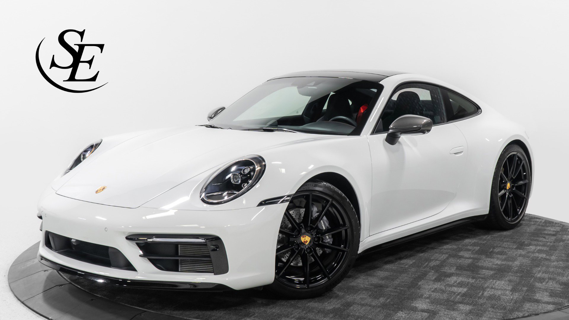 Used 2024 Porsche 911 Carrera T image 1