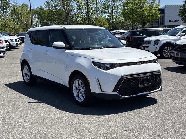 Used 2025 Kia Soul LX w/ LX Technology Package