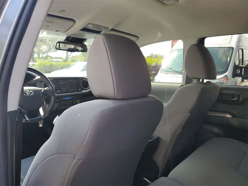 Used 2022 Toyota Tacoma SR5 w/ Technology Package image 14