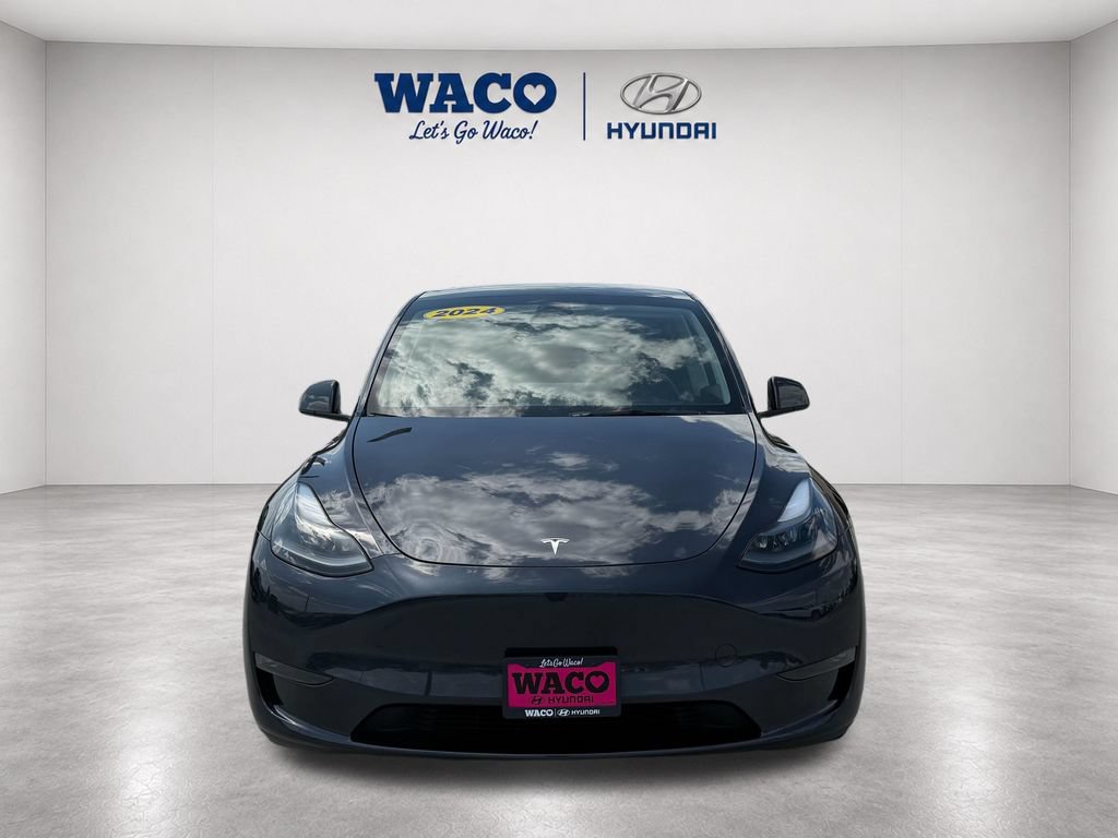 Used 2024 Tesla Model Y Long Range AWD/4WD image 2