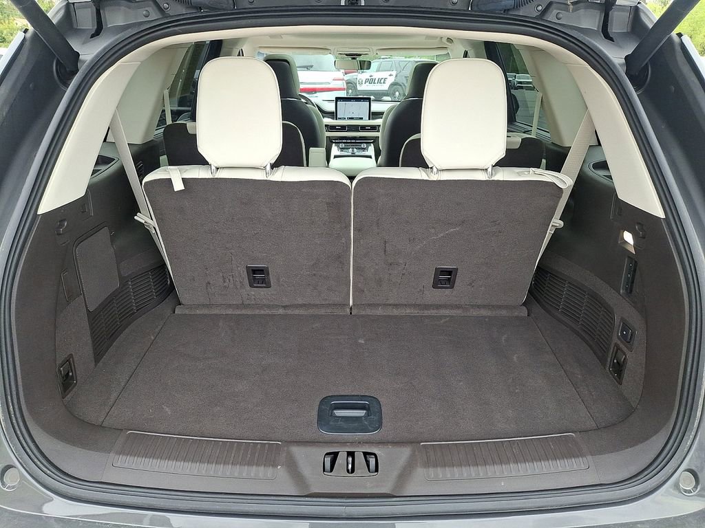 Certified 2023 Lincoln Aviator Black Label w/ Dynamic Handling Package AWD/4WD image 29