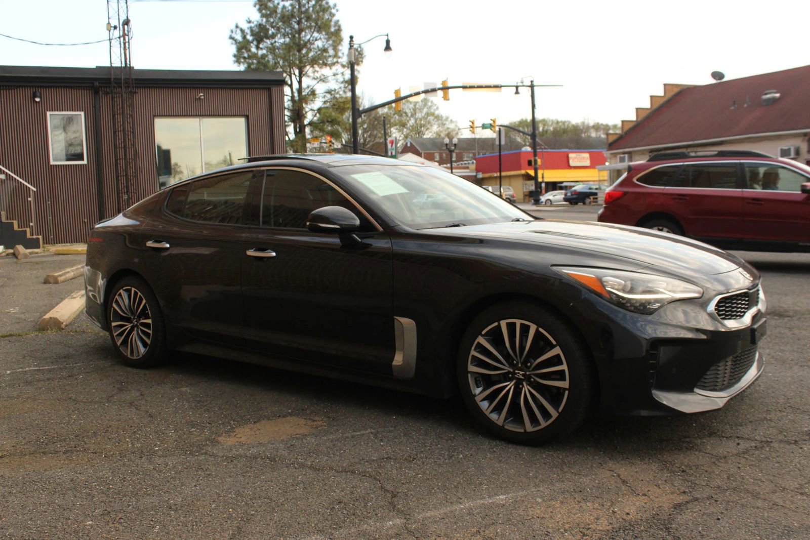 Used 2018 Kia Stinger Premium RWD image 10