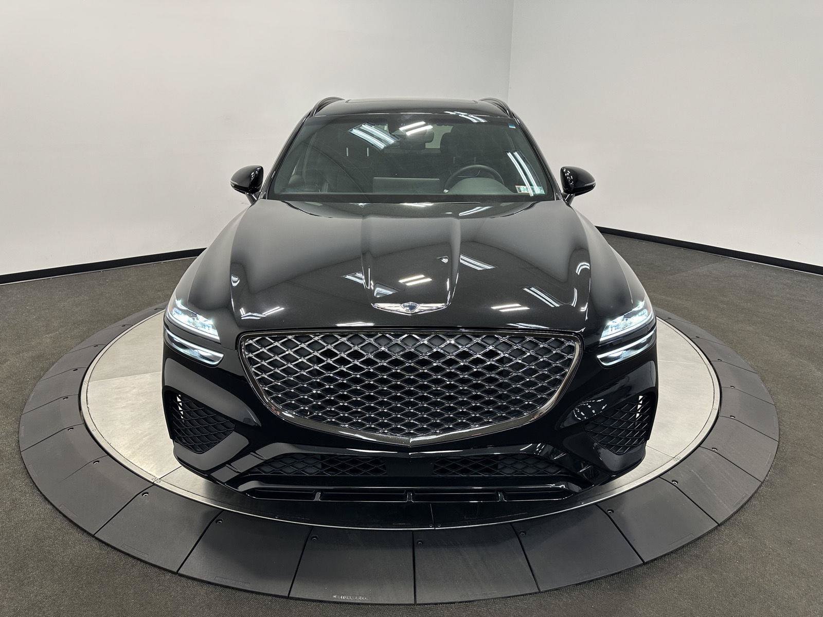 Used 2024 Genesis GV70 3.5T Sport AWD/4WD image 3