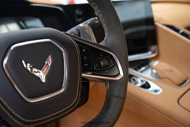 Used 2023 Chevrolet Corvette Stingray Premium Conv w/ Z51 Performance Package RWD image 38