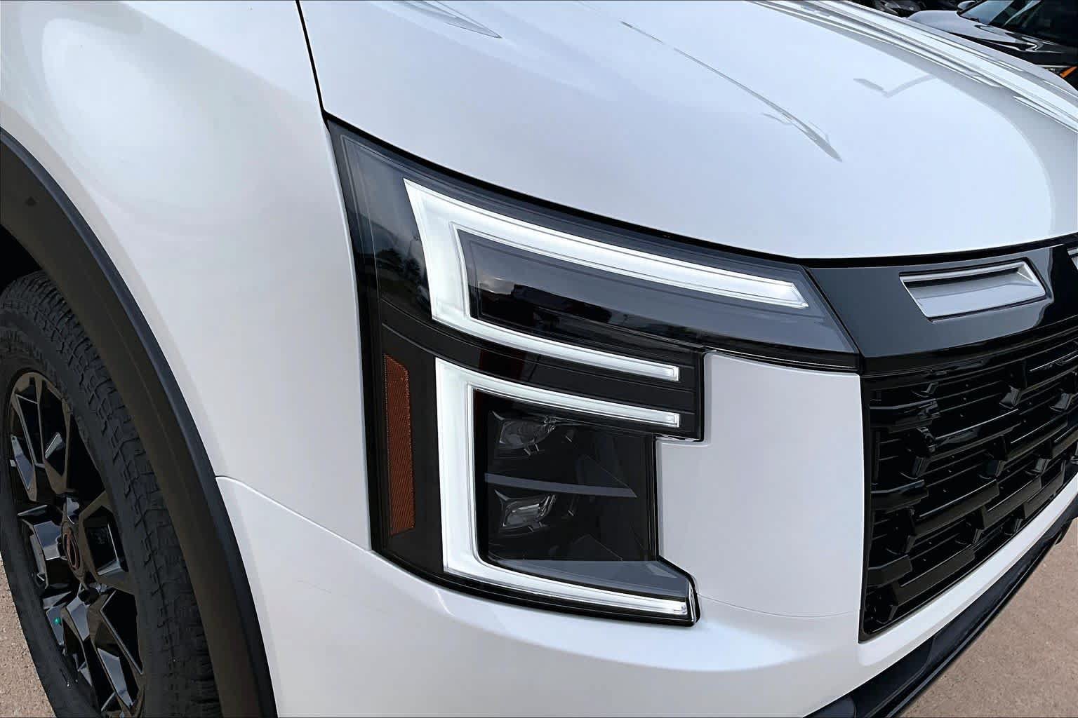 New 2026 Nissan Armada PRO-4X AWD/4WD image 13