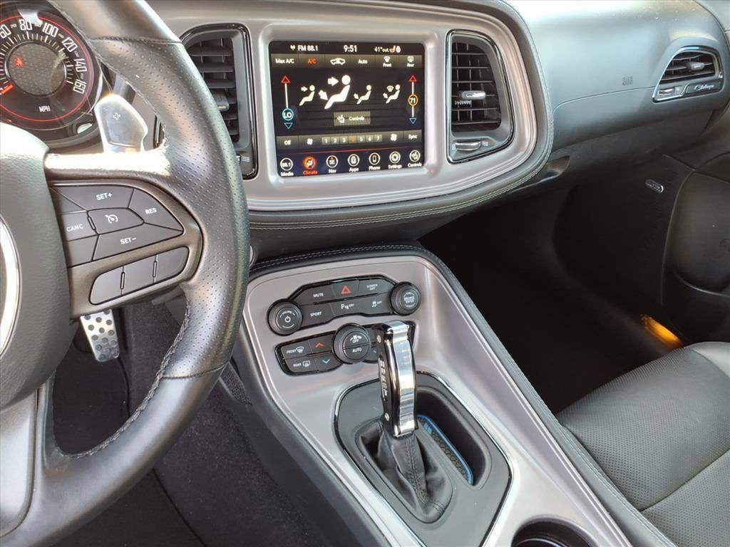 Used 2023 Dodge Challenger SXT w/ Plus Package image 23