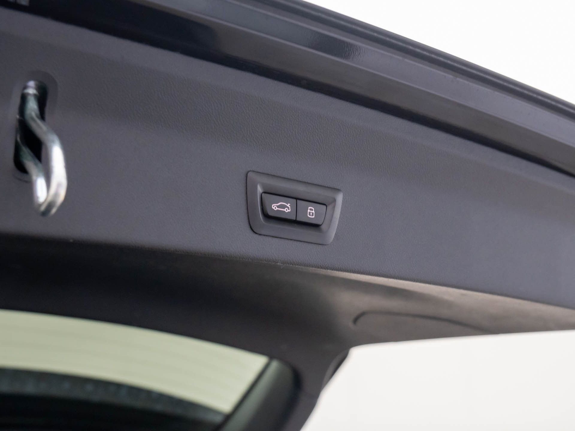 Used 2023 BMW X3 M40i w/ Premium Package image 36