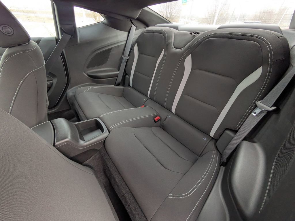 Used 2018 Chevrolet Camaro SS RWD image 24