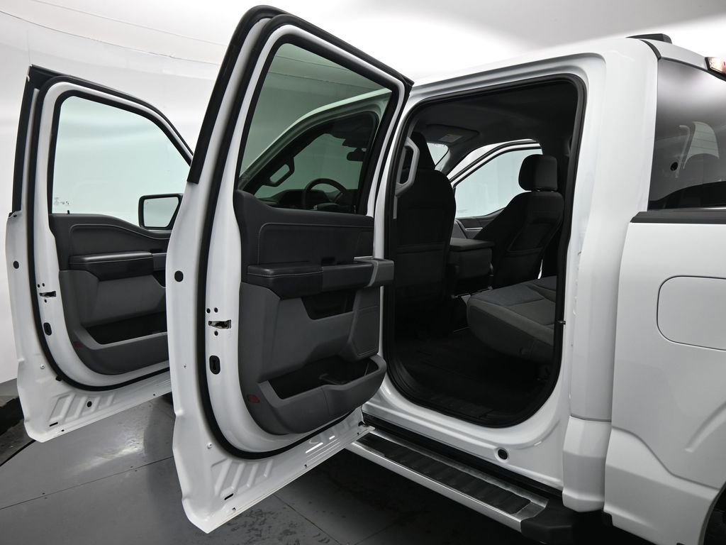 Certified 2025 Ford F150 XLT w/ Equipment Group 301A Standard image 18