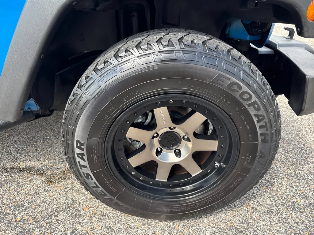 Used 2012 Jeep Wrangler Sport AWD/4WD image 4