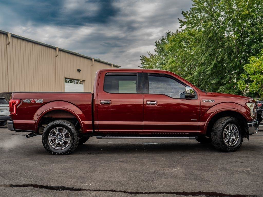 Used 2016 Ford F150 Lariat w/ Equipment Group 502A Luxury AWD/4WD image 2