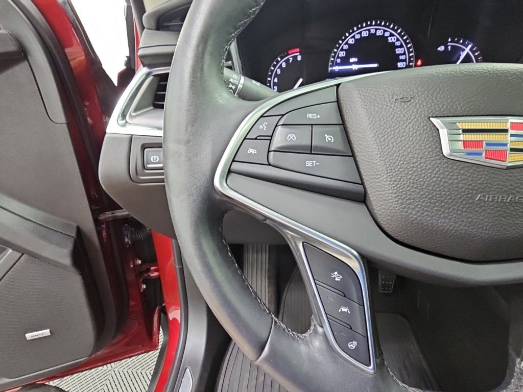Used 2017 Cadillac XT5 Premium Luxury FWD image 26