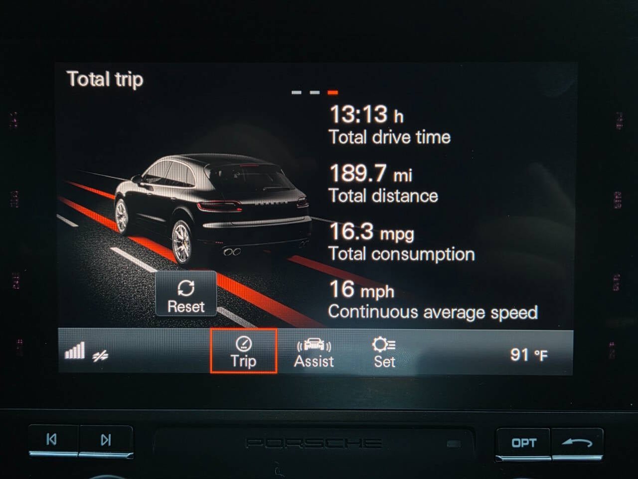Used 2017 Porsche Macan Base AWD 4dr SUV image 49