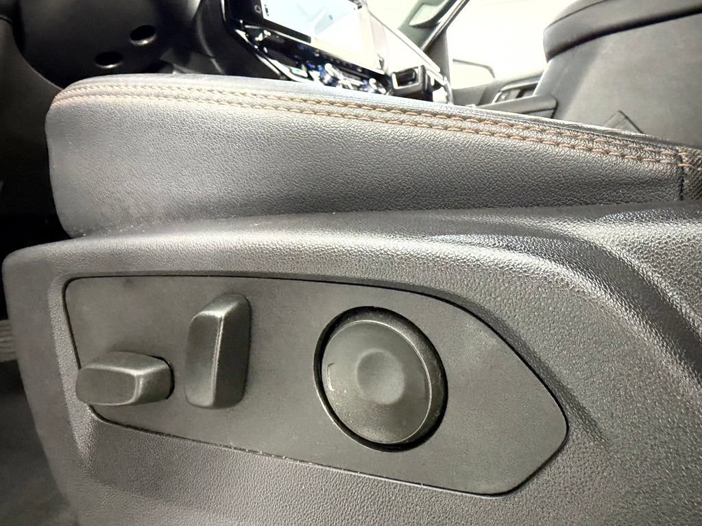 Used 2024 GMC Sierra 1500 AT4 w/ AT4 Premium Package AWD/4WD image 24