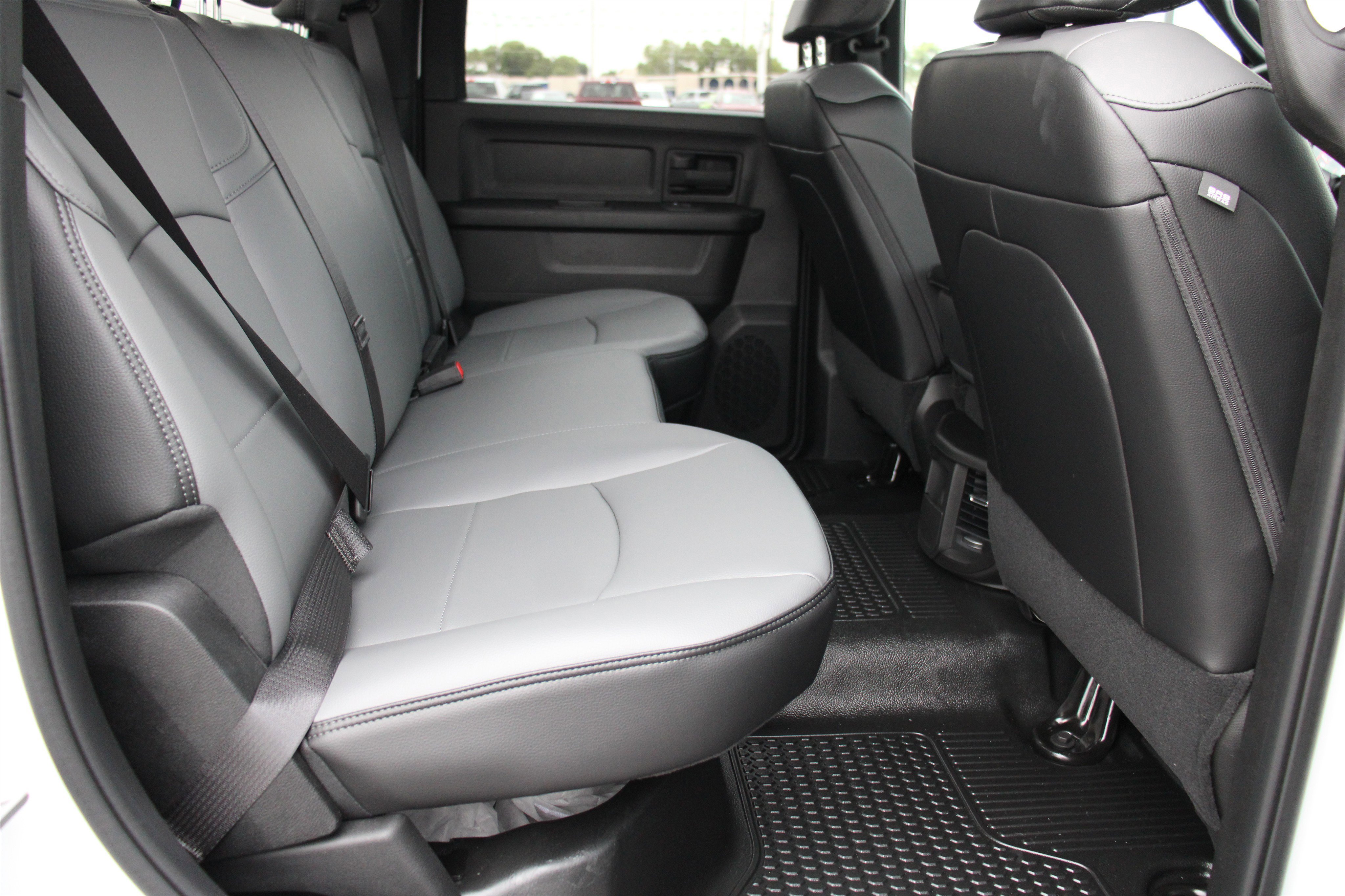 Used 2025 RAM 3500 Tradesman w/ Chrome Appearance Group image 25