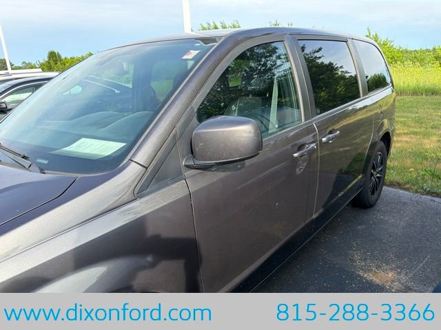 Used 2019 Dodge Grand Caravan GT FWD image 2