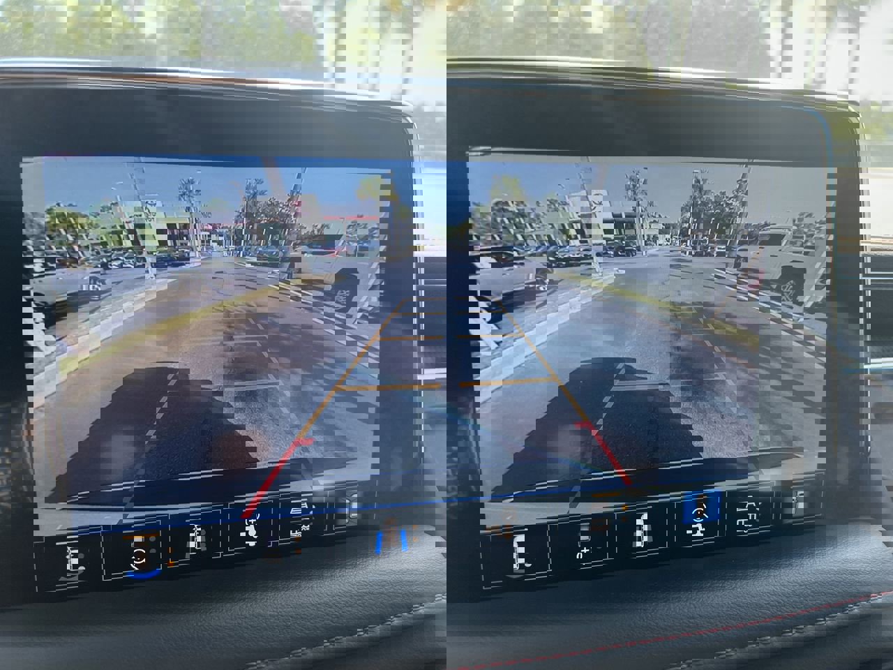 Used 2021 Chevrolet Suburban RST w/ Luxury Package AWD/4WD image 25