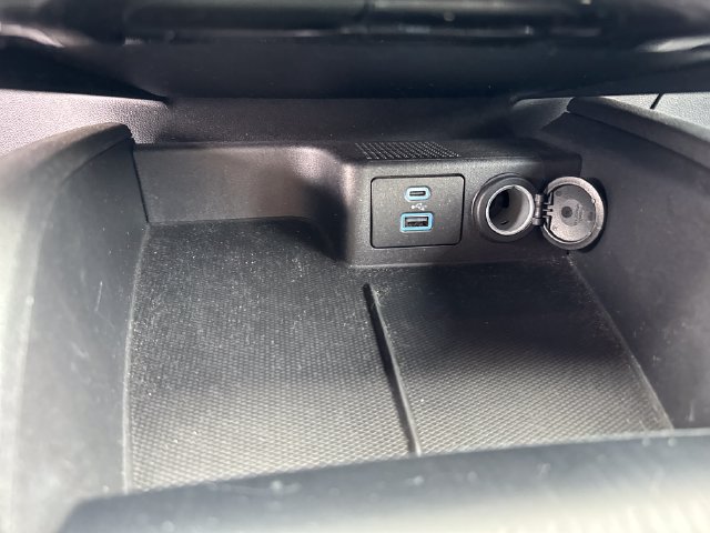 Used 2023 Ford Escape ST-Line w/ Tech Pack #1 AWD/4WD image 33