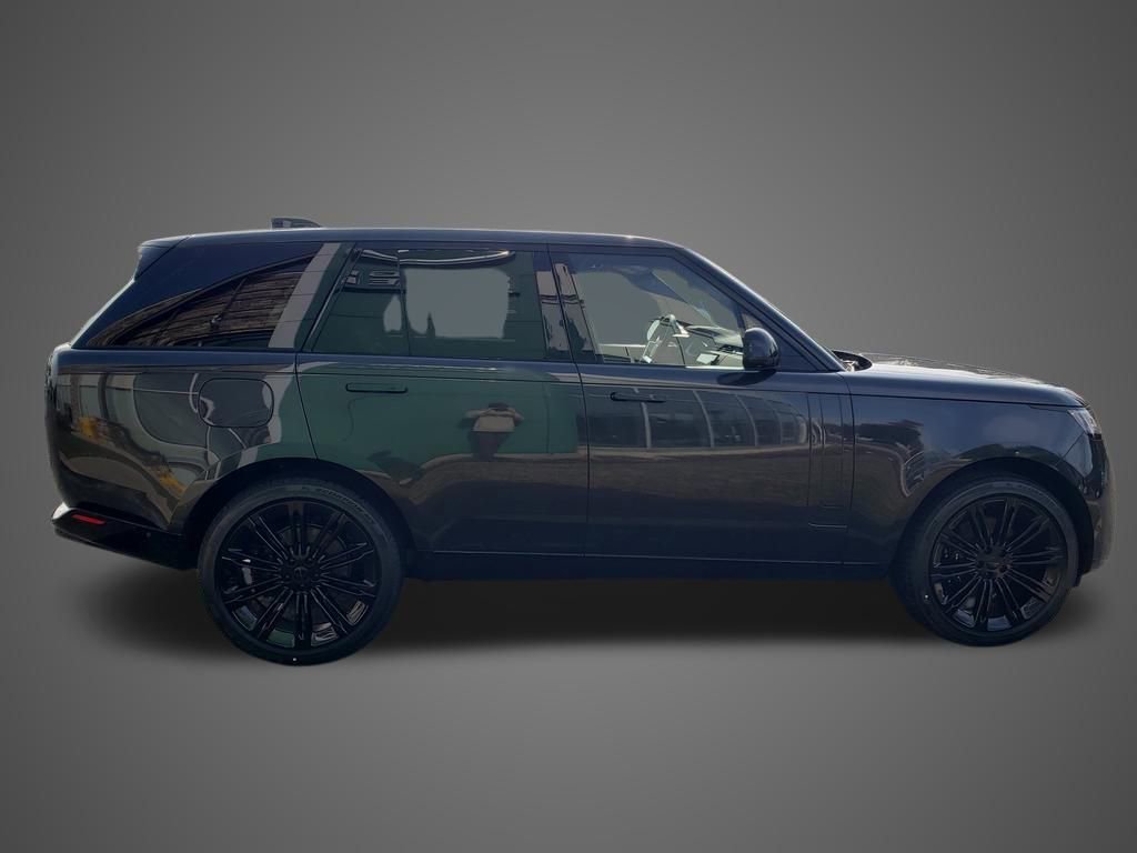 New 2026 Land Rover Range Rover SE image 4