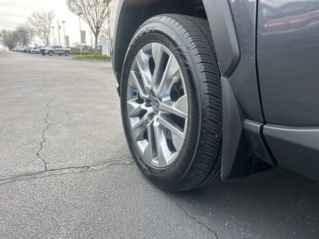 Used 2024 Toyota RAV4 XLE Premium image 10