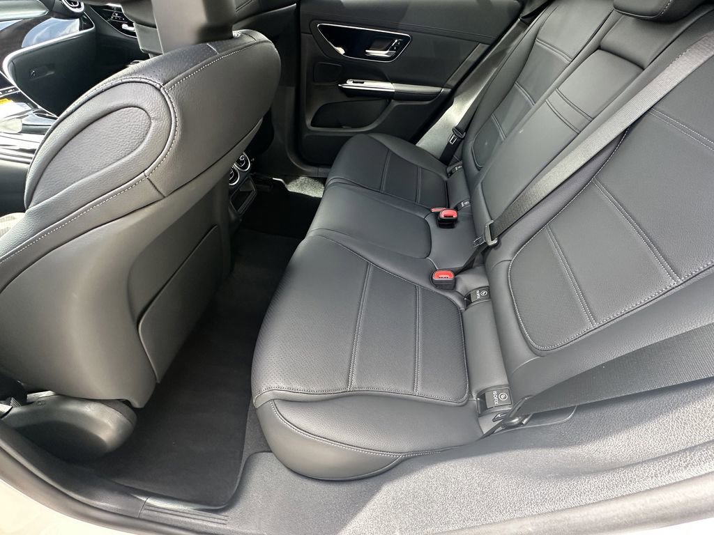 Certified 2025 Mercedes-Benz GLC 300 4MATIC image 24